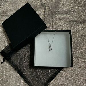 NWOT MOISSANITE Gold Triangle Pendant Necklace - Women Jewelry